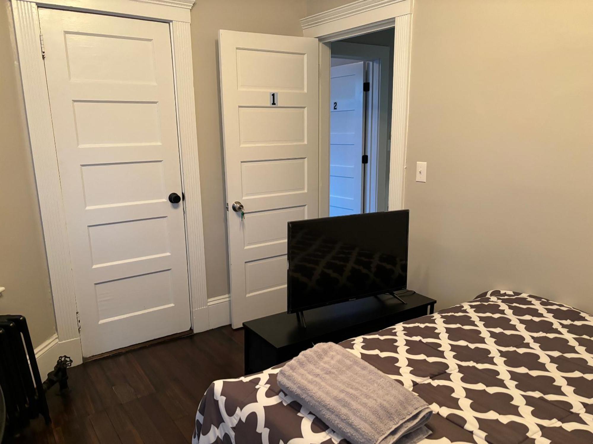 Homestay B&B In Boston - 3 Locations In Dorchester Экстерьер фото
