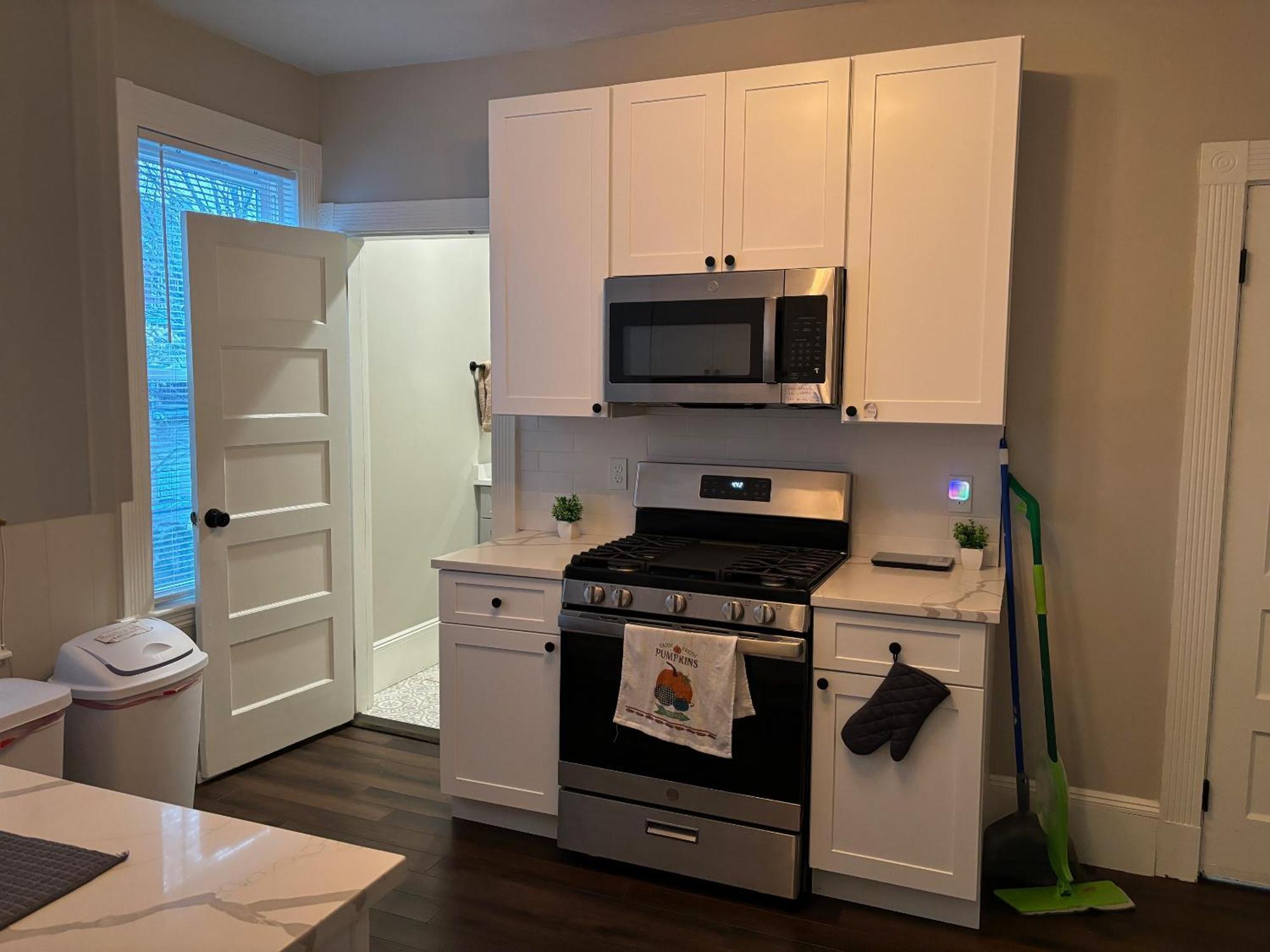 Homestay B&B In Boston - 3 Locations In Dorchester Экстерьер фото